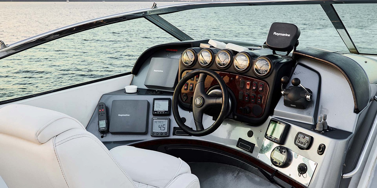 Аренда яхты Carver 60 Mila в Санкт-Петербурге